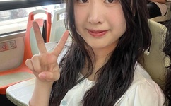 美女张开腿让我了一夜